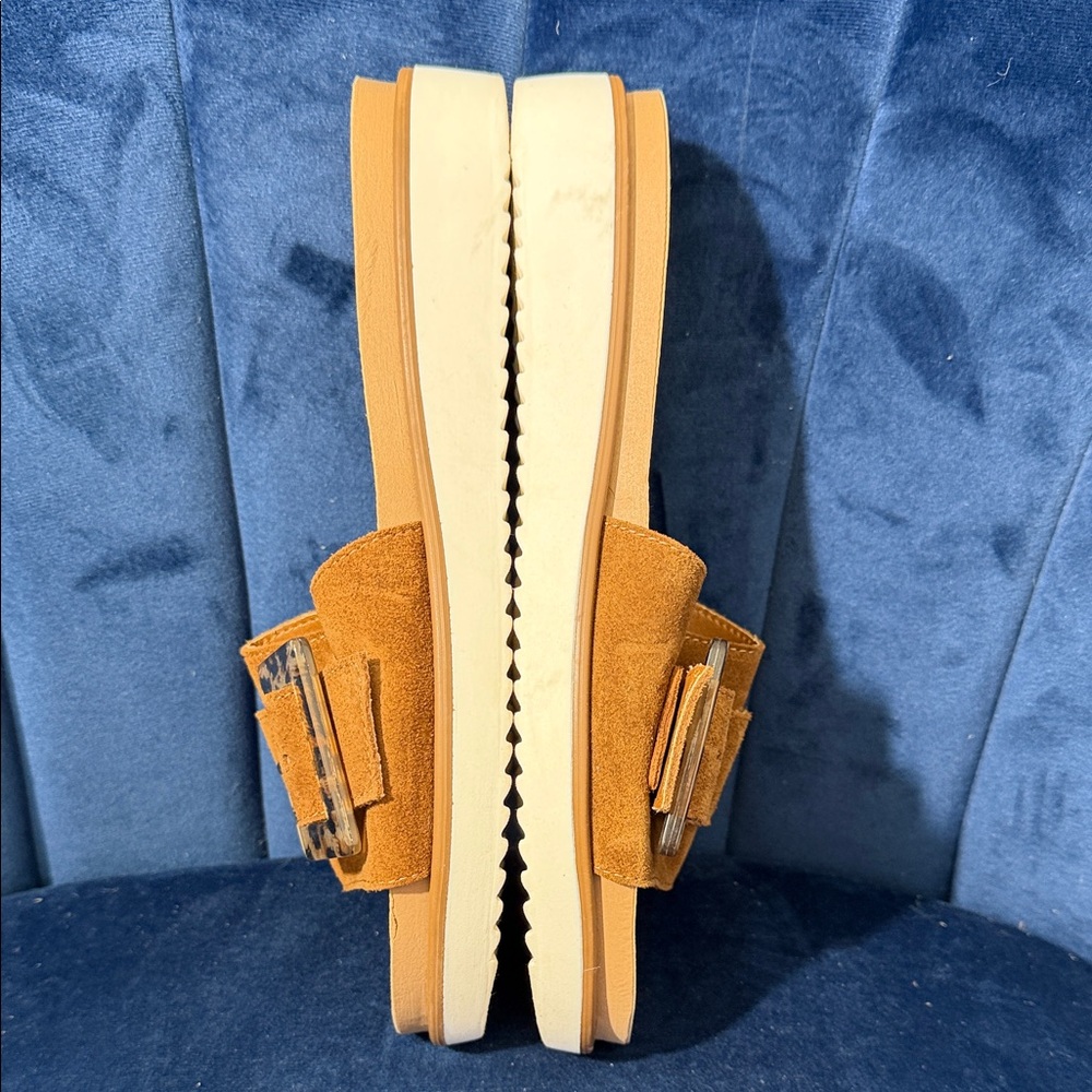 Mila Paoli Camel Suede Slide Sandals with Tortoise Buckle Size 7.5 - Picture 5 of 6